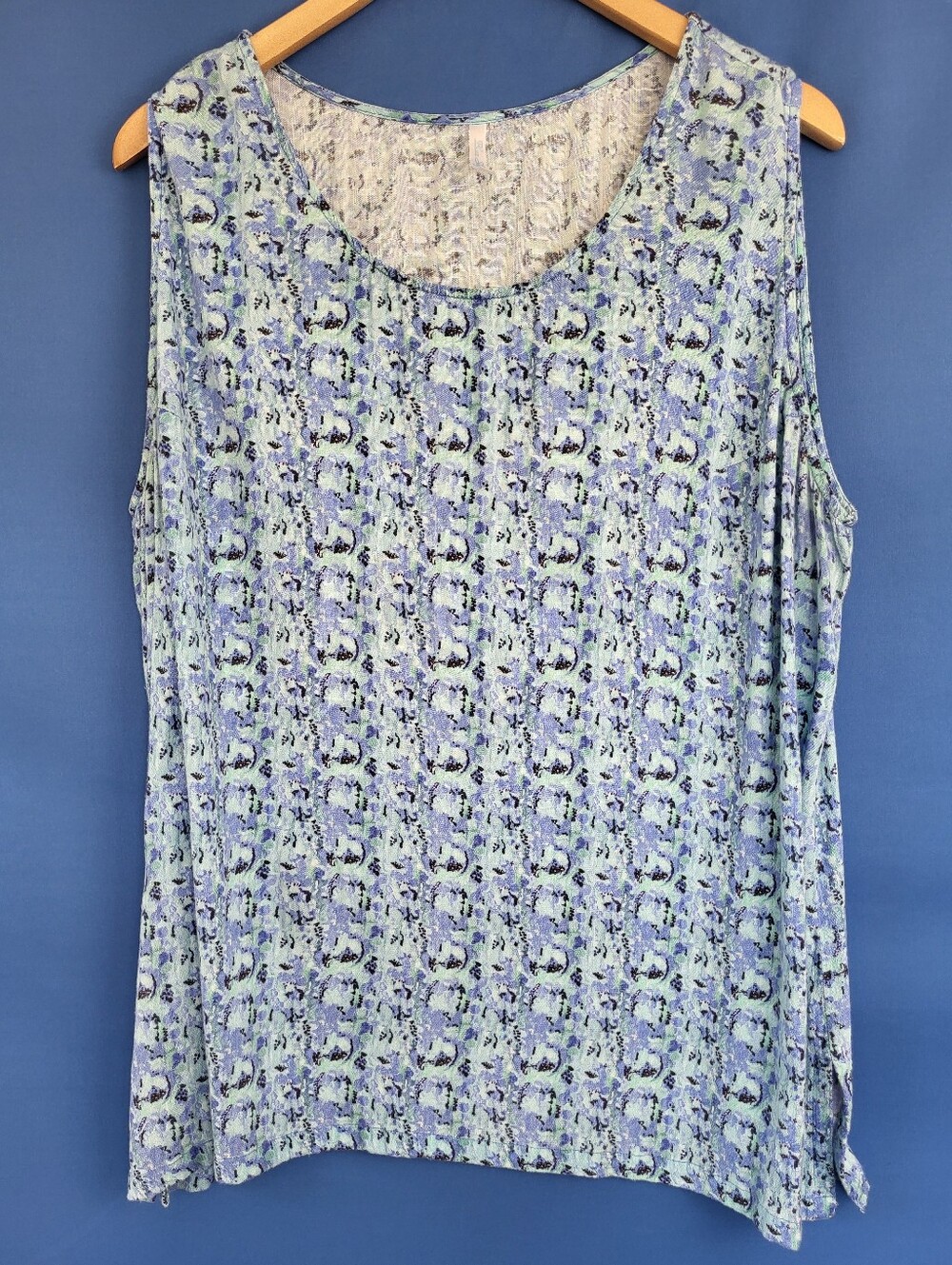 Blue Sky Oversized Large Linen Bamboo top Blues 24 inch pit ot pit Boho